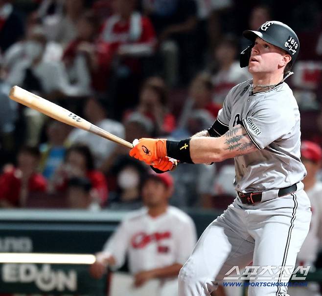 지난해 요미우리 팀 내 최다 홈런을 친 캐비지. 사진캡처=요미우리 자이언츠 SNS