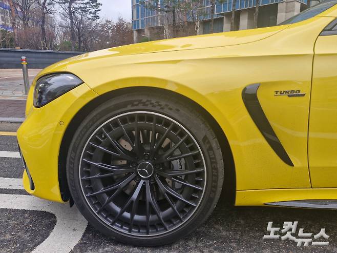 AMG Y-스포크 경량 알로이 휠. 박희원 기자