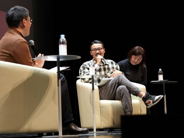 콘진원은 주일한국문화원과 함께 지난 1월 30일부터 일본 도쿄 주일한국문화원 ‘갤러리 MI’에서 ‘세로로 읽는 이야기: 2026 K-웹툰 전시(縦に読む物語 : K-WEBTOON展)’를 개막했다. 사진 제공=콘진원