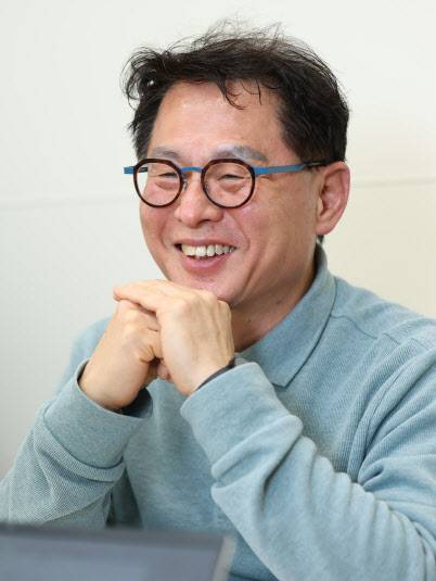 더본코리아 최경선 전략기획본부 부사장이 23일 서울 강남구 빽다방 신논현역점에서 이데일리와 인터뷰를 하고 있다. (사진=이데일리 노진환 기자).