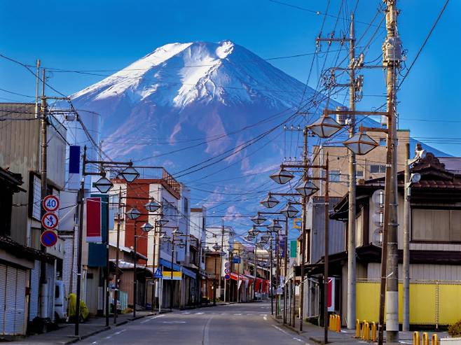 일본 시즈오카현 동부의 후지노미야에서 본 후지산