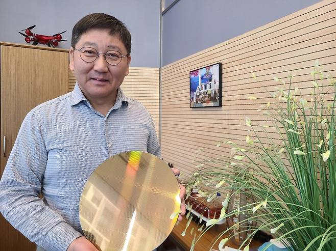 박성식 제주반도체 대표. 제주반도체 제공