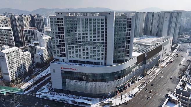 용인 수지구 성복동 주상복합 ‘성복역롯데캐슬골드타운’ 전경. 유종우PD