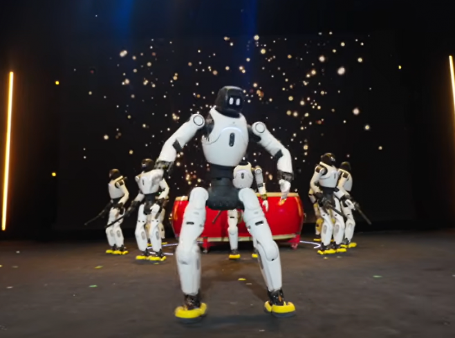 중국 로봇업체 아지봇이 공개한 로봇 갈라쇼. 아지봇 유튜브