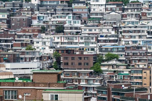 서울 전세난이 심화되며 청년층 주거 불안이 확산되고 있다. 입주 물량 급감과 전세 매물 부족 속에 정부는 민간 공급 확대를 추진하지만, 경기 침체·규제 등으로 효과는 불투명하다. ⓒ픽사베이