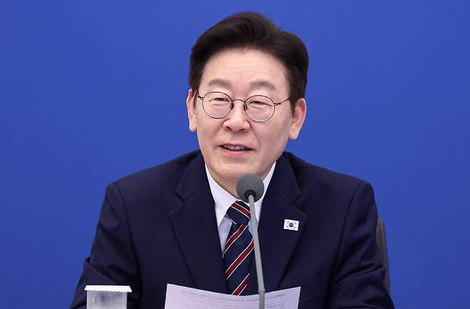 이재명 대통령이 12일 청와대에서 열린 수석보좌관회의에서 발언하고 있다.(사진=연합뉴스)