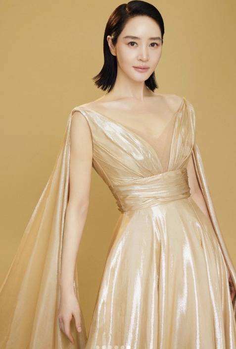 배우 김혜수 인스타그램