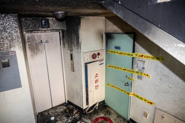 부산 해운대구 한 아파트 화재 발생 현장 전경. / 이원준 기자windstorm@