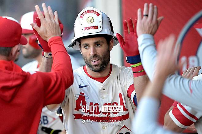 ▲ 크리스 테일러