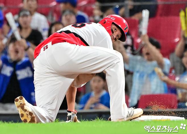 10일 오후 광주기아챔피언스필드에서 열린 '2025 신한 SOL Bank KBO리그' 삼성 라이온즈와 KIA 타이거즈의 경기, 2회말 1사 1루 KIA 오선우가 견제사를 당한 후 아쉬워하고 있다. 엑스포츠뉴스 DB