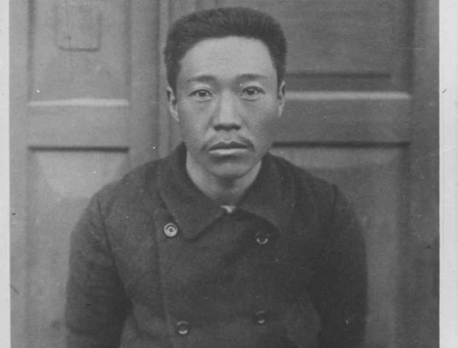 하얼빈 일본총영사관에서 1909년 10월27일 오전 찍힌 것으로 추정되는 안중근 의사. /사진=국사편찬위원회