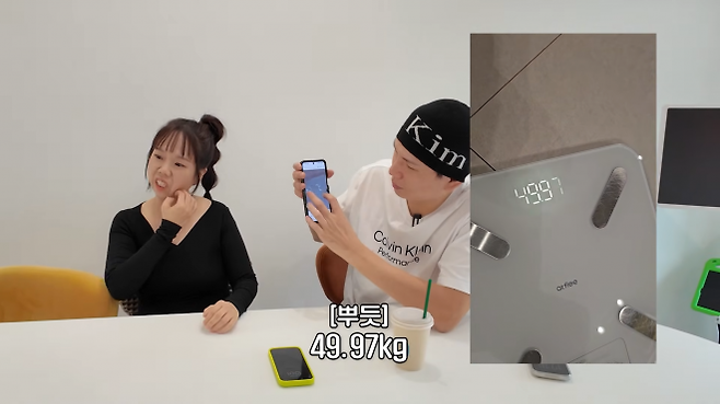 간헐적 단식과 식전 식초 음용 등 생활습관을 바꾼 뒤 체중 감량에 성공한 홍현희. 유튜브 ‘홍현희 제이쓴의 홍쓴TV’ 캡처