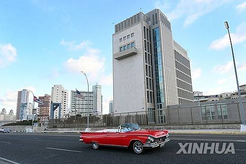 주(駐)아바나 미국 대사관 (아바나 신화=연합뉴스 자료사진) 2026년 1월 12일 촬영된 주(駐)아바나 미국 대사관의 모습과 주변 풍경. (Photo by Joaquin Hernandez/Xinhua) 2026.2.16.