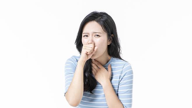 낫지 않는 기침과 가래, 적절한 약 선택이 중요하다|출처: 클립아트코리아