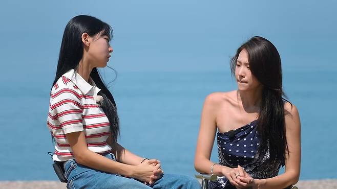 김민지(왼쪽)와 최미나수 /사진=넷플릭스