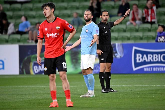 강원과 멜버른 시티의 경기 장면. 사진=AFP 연합뉴스