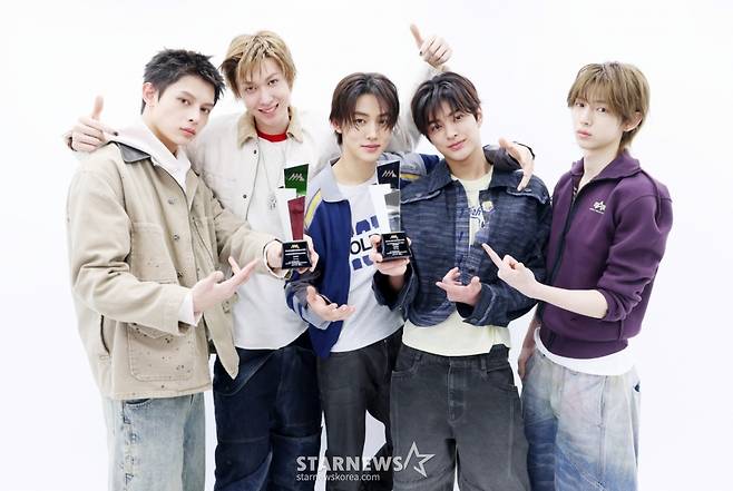 코르티스(왼쪽부터 제임스, 마틴, 성현, 건호, 주훈) /사진=김휘선 기자 hwijpg@