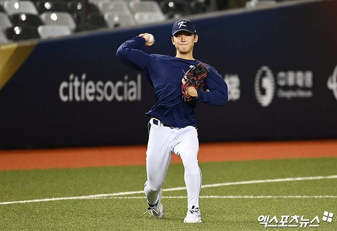 2026 월드베이스볼클래식(WBC)에 출전한 KIA 타이거즈 김도영이 20일 일본 오키나와 온나손의 아카마 구장에서 열리는 삼성 라이온즈와의 연습경기에 3번 지명타자로 선발출전한다. 사진 엑스포츠뉴스 DB