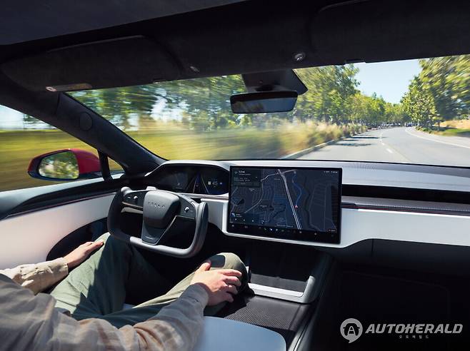 테슬라 모델 S 오토파일럿 (오토헤럴드 DB)