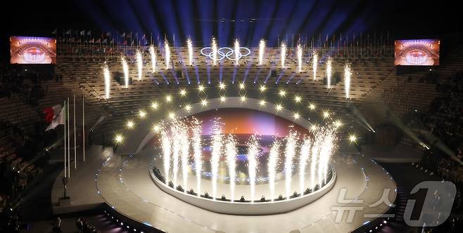 22일 오후(현지시간) 이탈리아 베로나 아레나에서 2026 밀라노·코르티나담페초 동계올림픽대회 폐회식 공연이 펼쳐지고 있다. 2026.2.23 ⓒ 뉴스1 김진환 기자