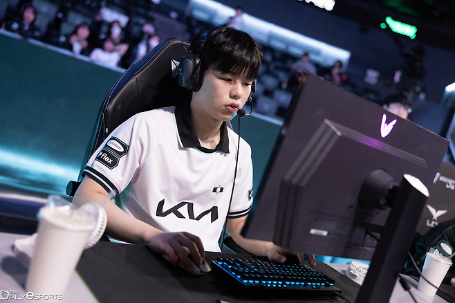 디플러스 기아 '스매쉬' 신금재