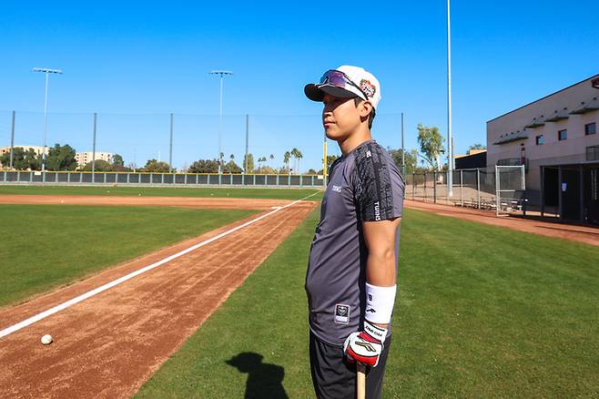 LG 구본혁이 미국 애리조나 스프링캠프에서 포즈를 취하고 있다. 사진 | LG 트윈스