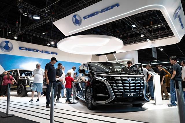 한국수입자동차협회(KAIDA)에 따르면 BYD는 지난해 국내 진출 첫해에 6107대를 판매해 수입차 판매 10위에 올랐다. 상파울루 국제 모터쇼에 전시된 덴자 D9. /BYD코리아