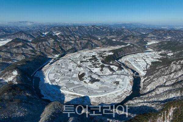 무주 내도리 설경을 항공 촬영한 모습 ⓒ투어코리아 유지훈 기자