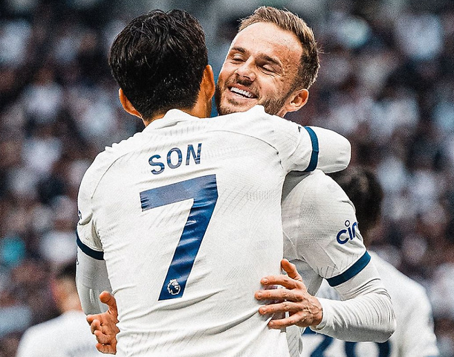 손흥민과 포옹하는 제임스 매디슨. 토트넘 SNS 캡처