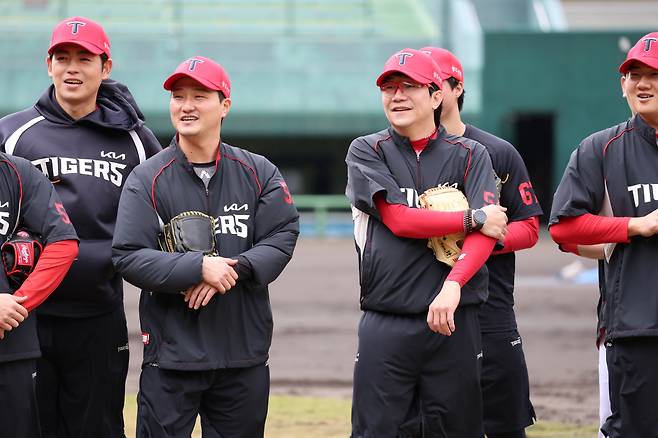 KIA 타이거즈 전상현(왼쪽)과 양현종. 사진제공=KIA 타이거즈