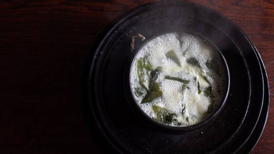 갓 지은 가마솥 밥에 고소한 들깨 미역국 한 그릇의 행복을 전하는 오일제의 미역국. 사진 오일제