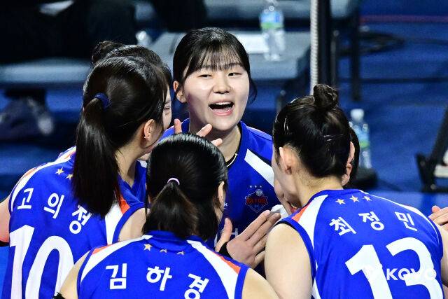 전수민과 동료들./KOVO