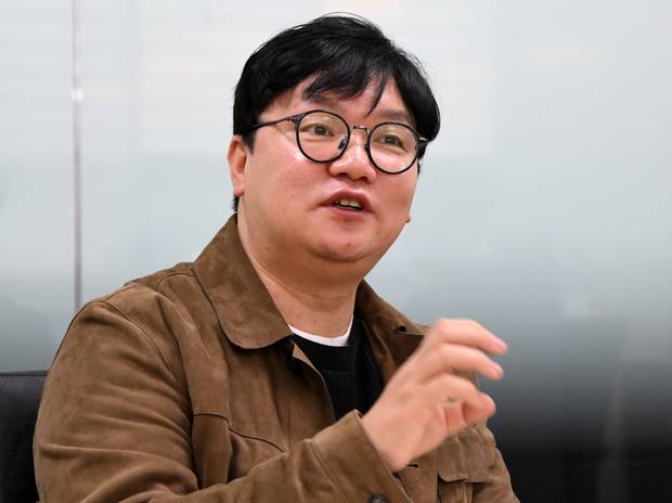 배병주 로보스타 대표가 11일 수원 권선구 로보스타 수원사업장에서 인터뷰를 하고 있다. 성형주 기자 2026.02.11