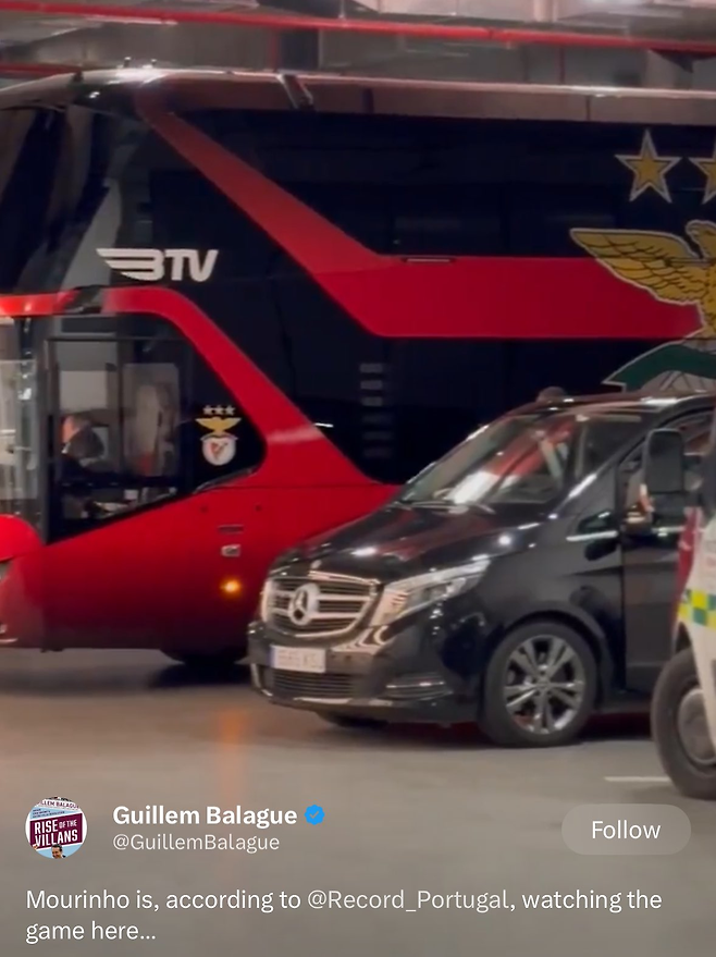 벤피카 모리뉴 감독이 26일 레알 마드리드전을 구단 버스에서 본 것으로 알려졌다. 굴리엠 발라그 SNS