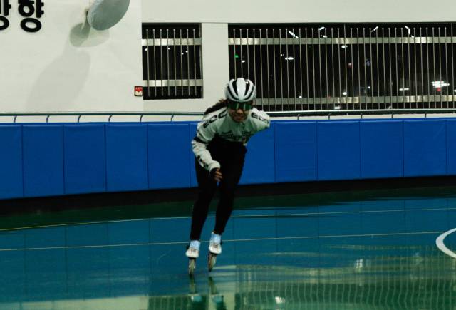 대구스포츠단 유스 클럽 소속 롤러스케이트 조수인이 힘차게 달리고 있다. 이화섭 기자