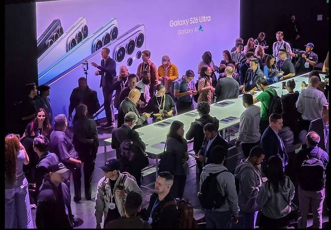 25일(현지시간) 미국 샌프란시스코에서 개최된 상반기 '갤럭시 언팩 2026'의 제품 체험존 전경. /사진=삼성전자