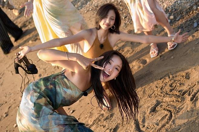 ‘솔로지옥5’ 최미나수와 김고은. 사진|넷플릭스