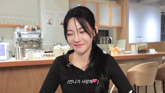 김민지는 영상을 통해 최미나수를 아끼는 마음을 전했다. 유튜브 채널 '김민지 KIMMINGEE' 영상 캡처