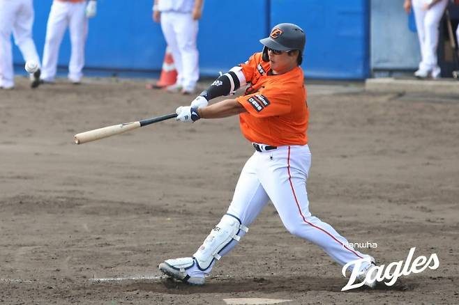 ▲ 3일 삼성과 경기에서 자신의 타격 재능을 유감없이 보여주는 홈런을 기록한 강백호 ⓒ한화 이글스