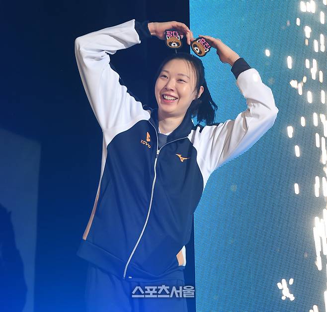 양효진이 25일 춘천 호반체육관에서 열린 2025-2026 V-리그 올스타전에 입장하고 있다. 2026. 1. 25. 춘천 | 최승섭기자 thunder@sportsseoul.com