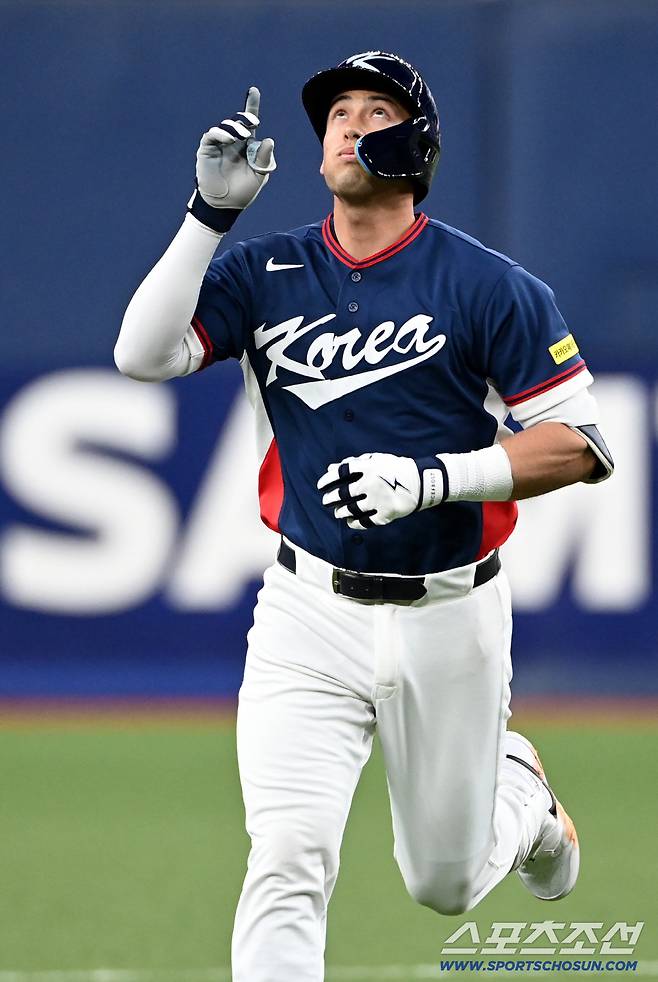 3일 일본 오사카 교세라돔에서 열린 WBC(월드베이스볼클래식) 한국과 오릭스 버팔로스의 경기. 5회초 위트컴이 솔로홈런을 치고 기뻐하고 있다. 오사카(일본)=허상욱 기자wook@sportschosun.com