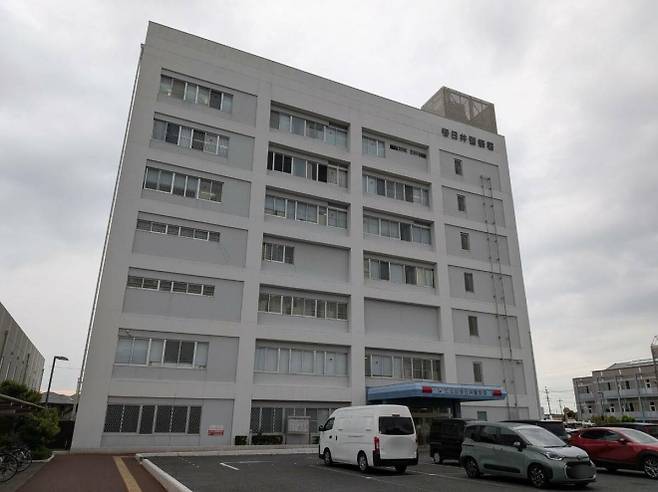 사적 영상 유포 및 추가 가해 사건을 수사한 일본 아이치현 가스가이 경찰서. 분슌 온라인