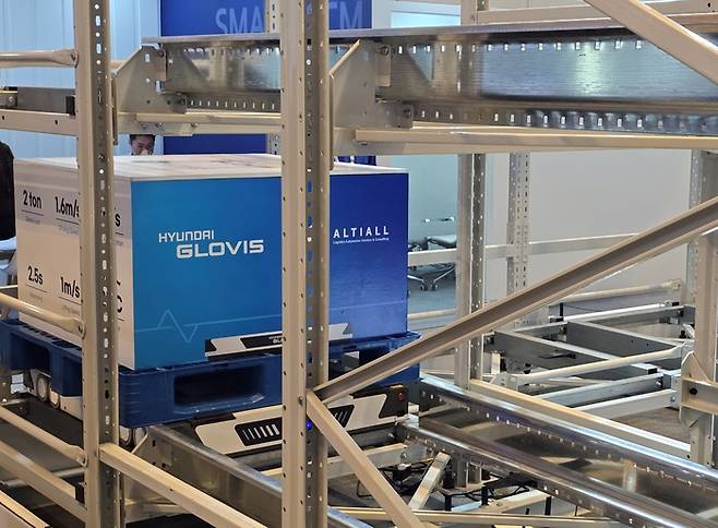 현대글로비스가 자회사 알티올과 공동 개발한 창고제어시스템(WCS) 플랫폼 ‘오르카(ORCA)’./사진: 강주현 기자