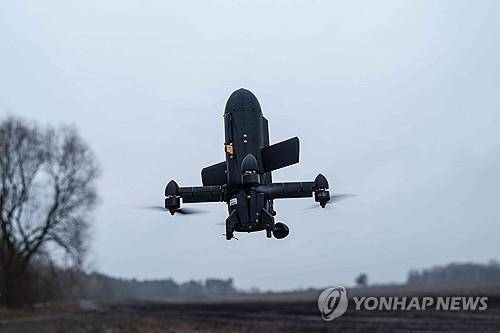 우크라이나제 요격용 드론 (AP=연합뉴스) 2025년 12월 4일 우크라이나의 드론 업체 '제너럴 체리'의 요격용 드론이 이륙하는 모습. (AP Photo/Evgeniy Maloletka) 2026.3.6.