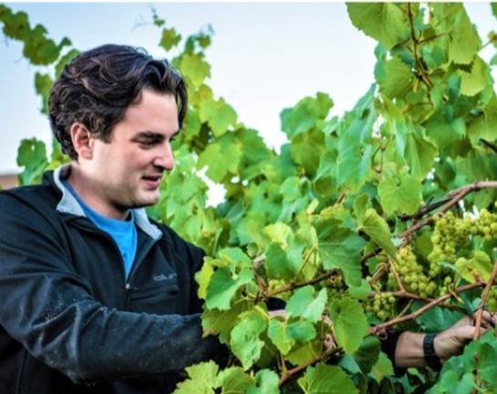 개빈 채닌. 인스타그램