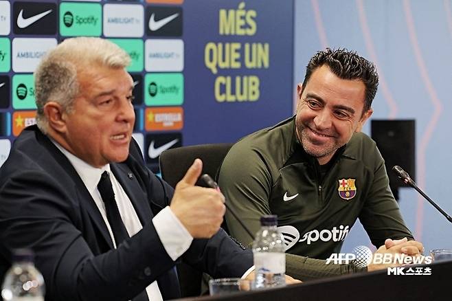 후안 라포르타-사비 엔르난데스. 사진=ⓒAFPBBNews = News1