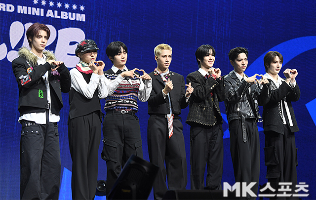 9일 오후 서울 광진구 예스24 라이브홀에서 누에라(NouerA)의 미니 3집 ‘POP IT LIKE’ 미디어 쇼케이스가 진행됐다. / 사진 = 천정환 기자