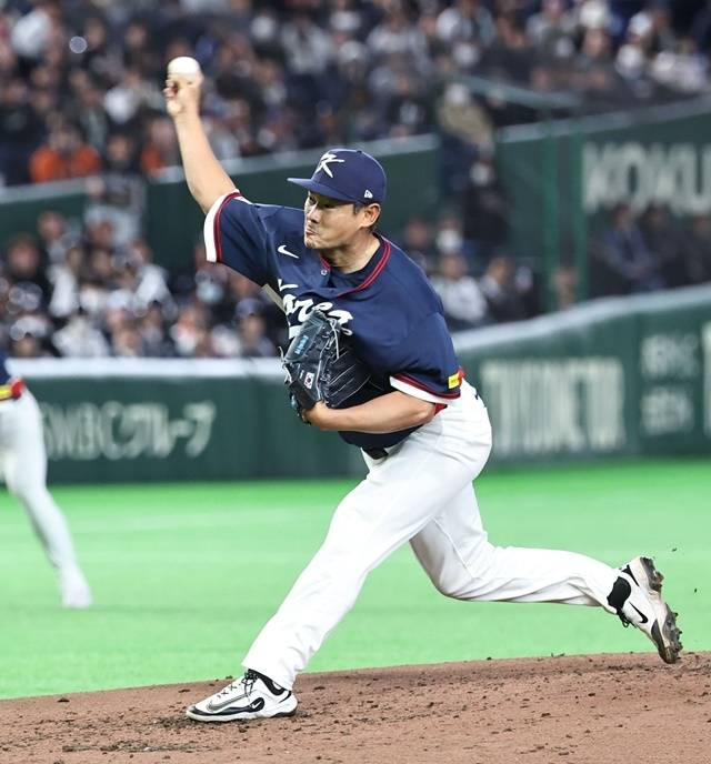 9일 일본 도쿄돔에서 열린 2026 WBC 조별리그 C조 4차전 대한민국과 호주의 경기. 3회말 한국 노경은이 역투하고 있다. 사진=연합뉴스