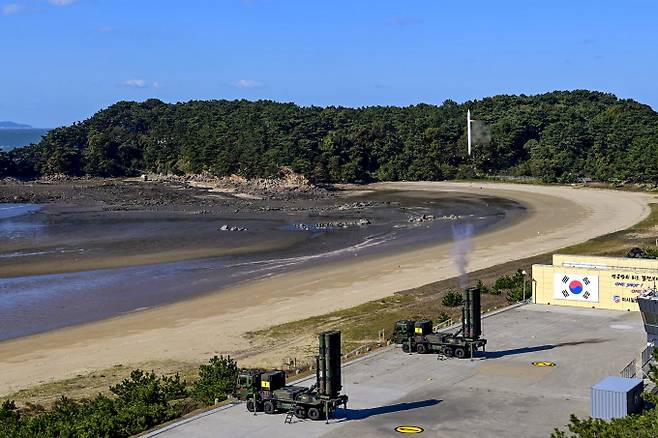 2024년 11월6일 서해지역에서 열린 유도탄 요격 실사격 훈련에서 천궁-Ⅱ 지대공유도탄이 가상의 표적을 향해 발사되고 있다. /사진=합동참모본부