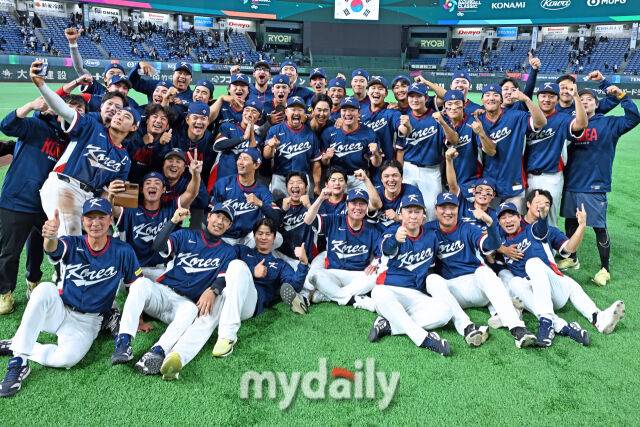 9일 일본 도쿄돔에서 열린 2026 월드 베이스볼 클래식(WBC) 조별리그 한국-호주 경기. 한국이 7-2로 호주에 승리해 8강 진출에 성공했다. 기뻐하는 선수들./도쿄(일본) = 한혁승 기자